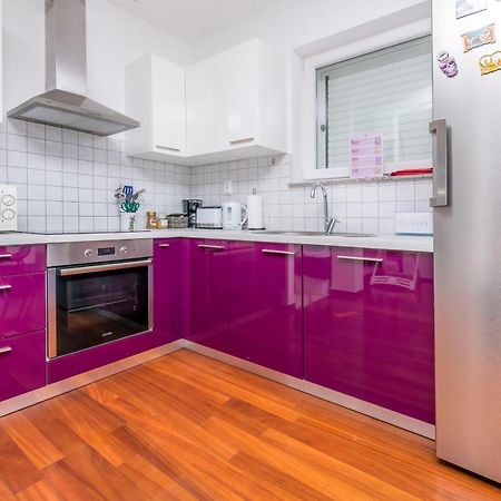 Apartment Belle Vue Primosten Bilik gambar
